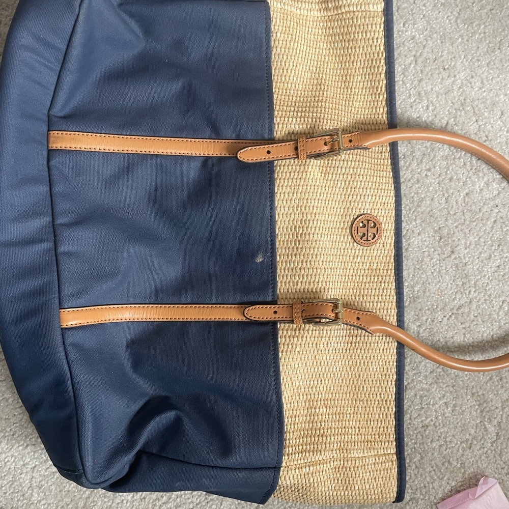 Tory Burch bag. Used maybe twice. Great condition!